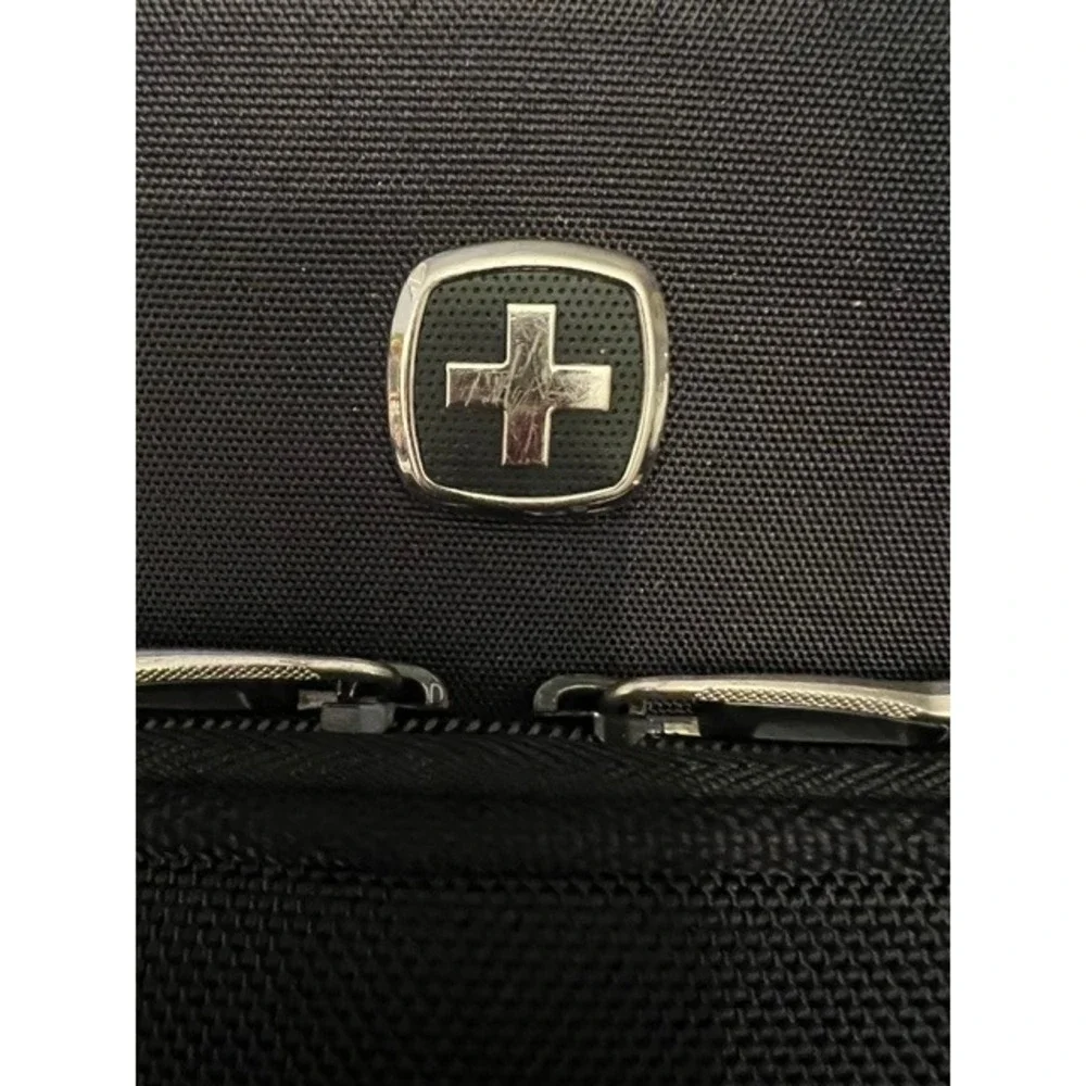 SwissGear conquer your
